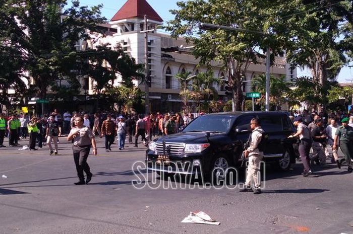Kapolri Jenderal Tito Karnavian Datangi lokasi ledakan bom di Gereja Surabaya
