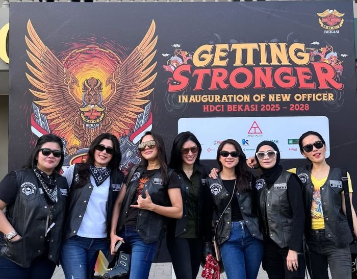 Club lady bikers Sheriders Indonesia