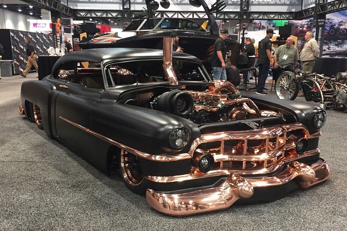 Cadillac klasik tahun 1950 dimodif sangar bergaya hot rod