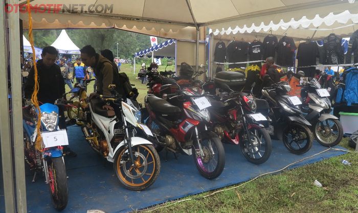 Suzuki Bike Meet beragam suguhan acaranya termasuk display produk baru Suzuki juga ada