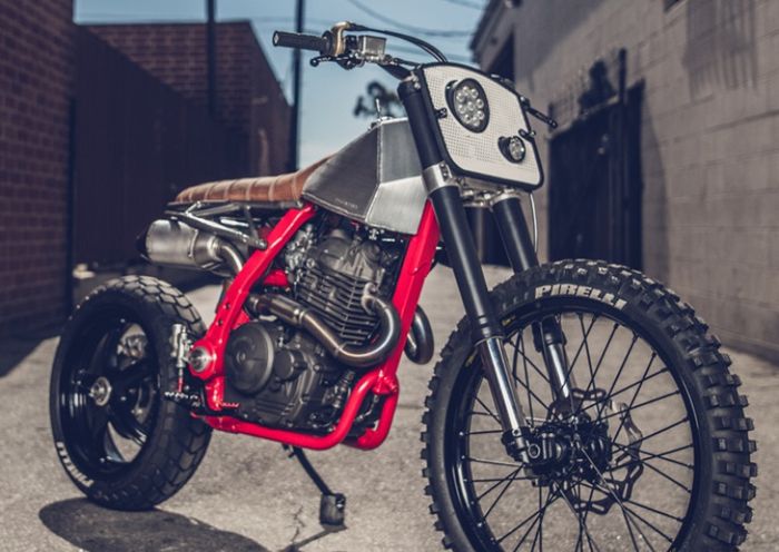 Honda NX650 Dominator custom tracker/supermoto milik Jeremy Hutch, dilansir oleh Bikebound.com