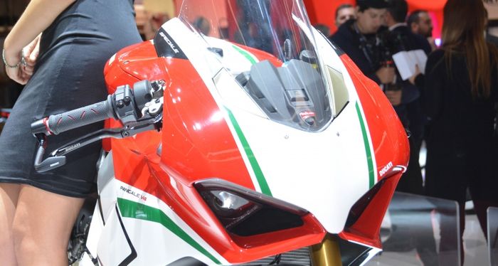 Ducati Panigale Stradale V4