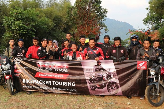 Touring Honda CB150 Verza