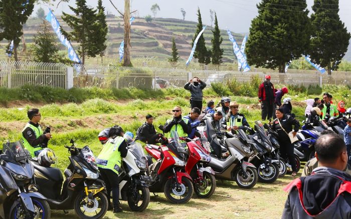 Lapangan Pandawa Candi Arjuna di Dieng, Jawa Tengah dipenuhi motor-motor MAXI Yamaha Series