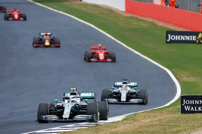 Tim Mercedes AMG Petronas diterpa rumor kalau akan hengkang dari F1. dengan posisi tim Mercedes di depan
