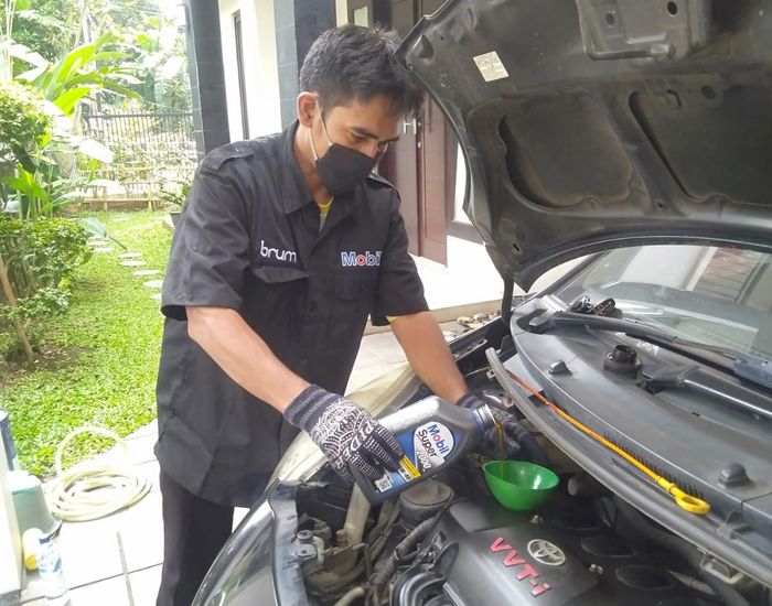 ExxonMobil dan Brum.id tawarkan jasa layanan ganti oli dan servis ke rumah