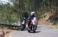Jangan Pecicilan! Ini Cara Cornering Aman Saat Riding di Pegunungan