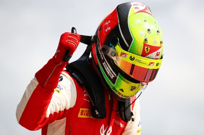 Mick Schumacher kokoh di puncak klasemen sementara F2 2020 setelah menang race 1 F2 Rusia 2020