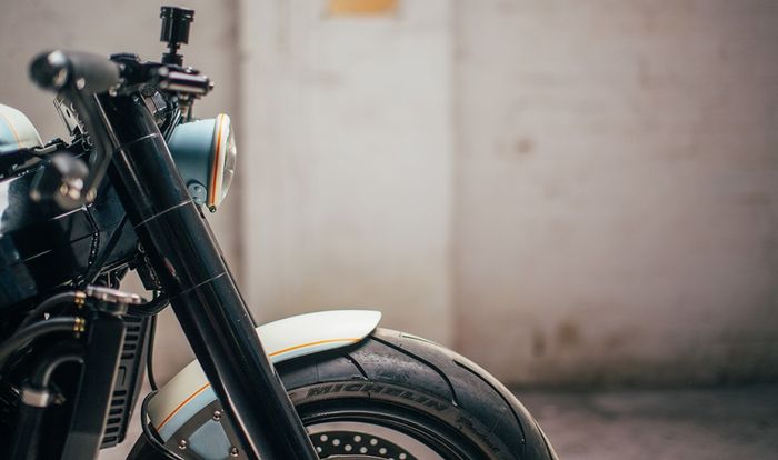 Honda CBR954RR custom &ldquo;retro-fighter&rdquo; dari Wenley Moto Design