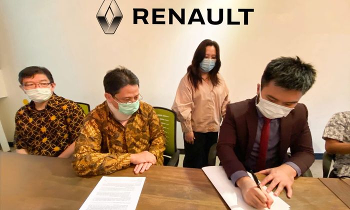 Penanda tanganan perjanjian kerja sama antara Prestige Motorcars dengan Maxindo Renault Indonesia