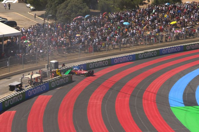 Charles Leclerc keluar dari balapan F1 Prancis 2022