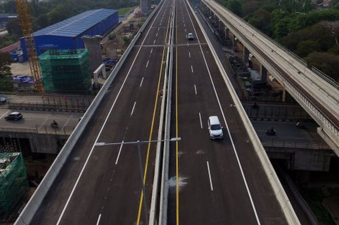 Jalan tol Jakarta-Cikampek