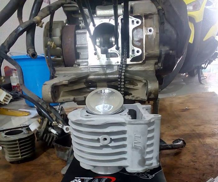 Pemasangan blok chrome JVT di Honda BeAT