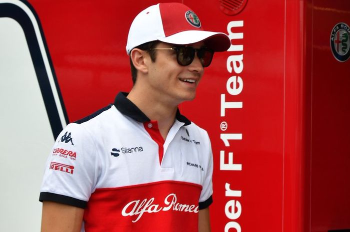 Pembalap tim Sauber, Charles Leclerc untuk pertama kalinya menembus Q3 pada sesi kualifikasi GP F1 Prancis