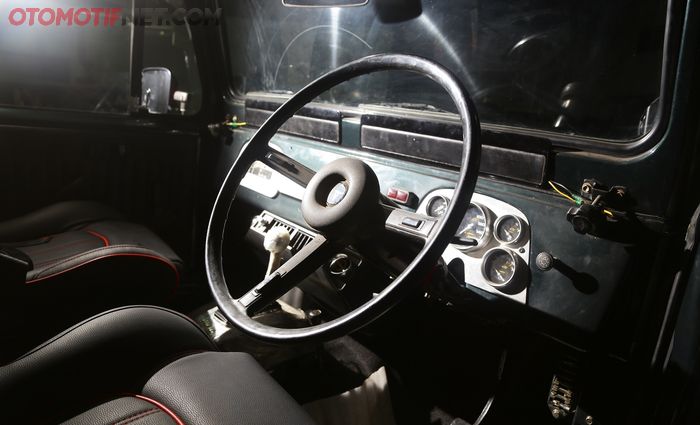 Modifikasi Toyota FJ40 1978 