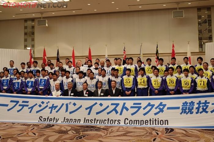 Ajan tahunan kompetisi instruktu safety riding Honda digelar di sirkuit Suzuka, Jepang (19-20/10/2017)