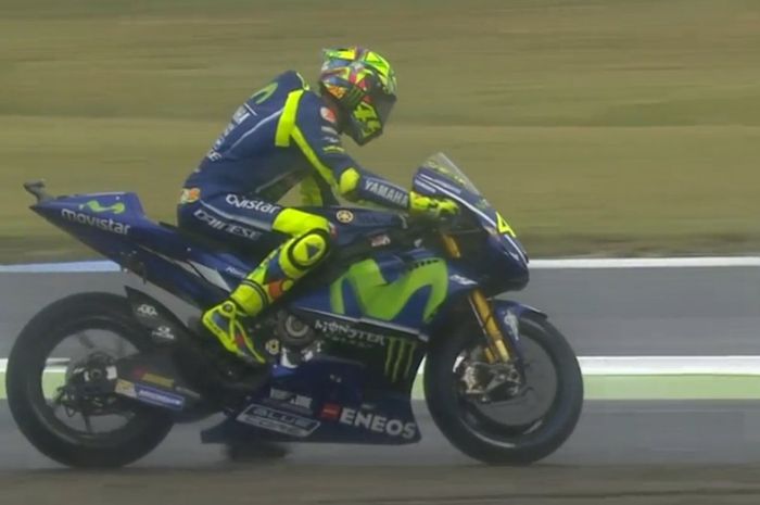 Out di tikungan ke-3