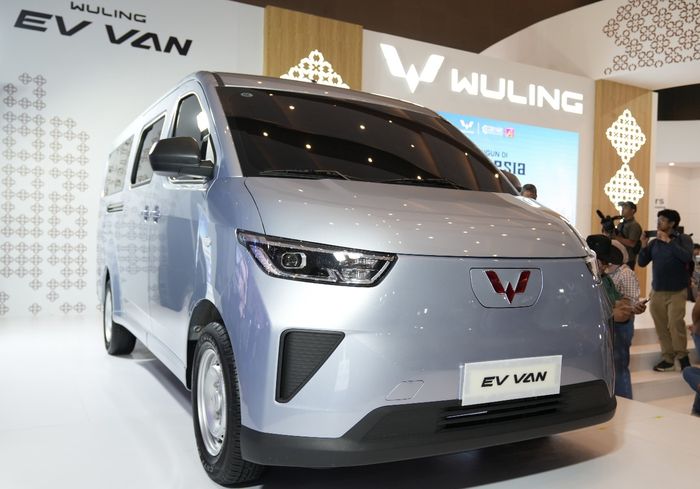 Penghargaan ‘Favorite Car Debut' diraih oleh Wuling EV Van
