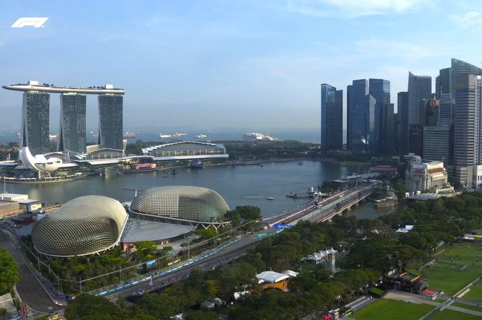 Balap F1 Singapura 2022 digelar awal bulan Oktober setelah sirkuit Marina Bay absen dua tahun akibat pandemi Covid-19