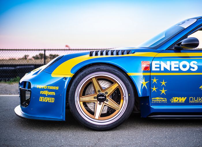 Modifikasi Porsche 911 GT3 bercita rasa Subaru ditopang pelek Rotiform 917 19 inci