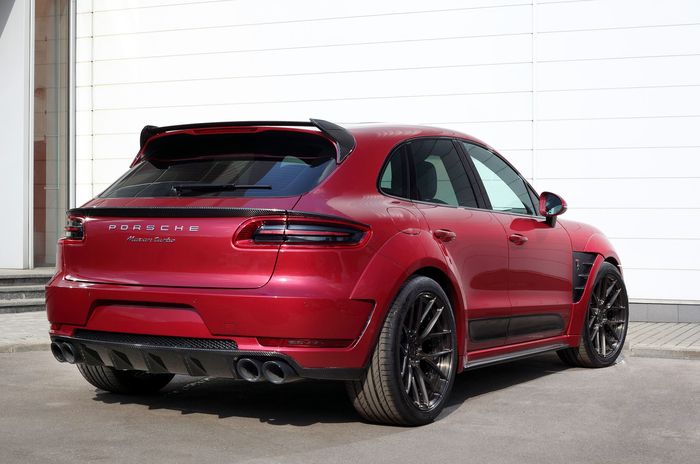 Tampilan belakang modifikasi Porsche Macan garapan TopCar