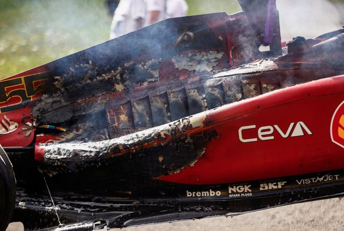 Kabarnya, mesin mobil Ferrari milik Carlos Sainz yang terbakar di F1 Austria 2022  ini tidak sulit untuk diperbaiki