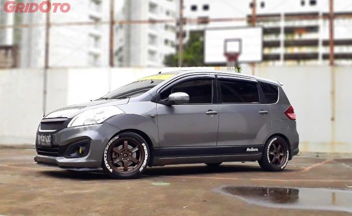 Modifikasi Suzuki Ertiga pakai ban semi slick