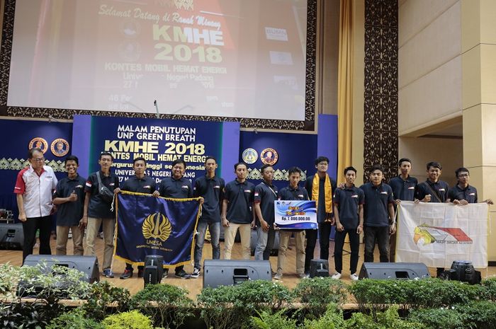 Kontes Mobil Hemat Energi 2018 yang digelar di Padang, Sumatera Barat