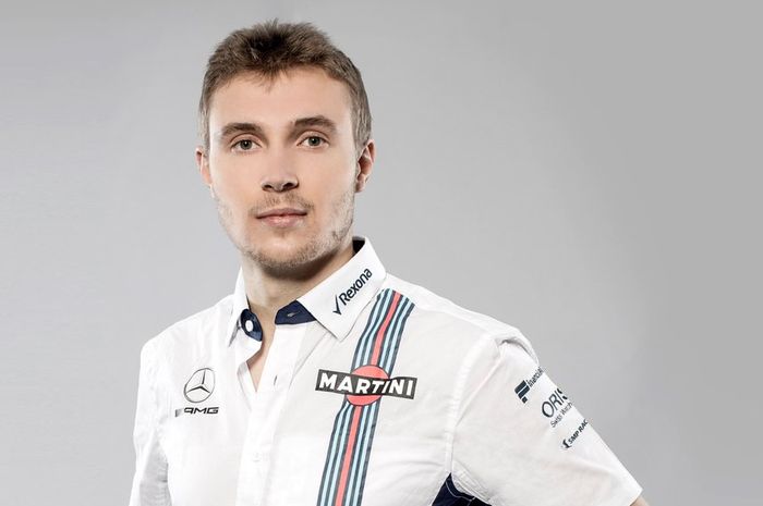 Sergey Sirotkin kembali membawa nama Rusia ke kancah balap F1, setelah Daniil Kvyat tersingkir menjelang akhi musim 2017