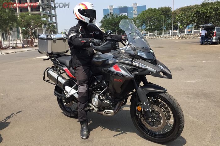 Benelli TRK 502 Lebih Murah Dari Versys 650 Pemesan Wajib Sabar GridOto