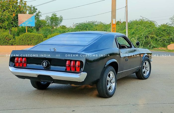 Sosok Hyundai Accent berubah total menjadi Ford Mustang 1969