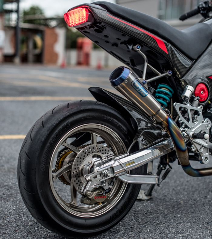 Kaki belakang juga mengalami upgrade total