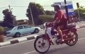 Aksi Kids Zaman Now Wheelie Pakai Honda Astrea Endingnya Menyedihkan