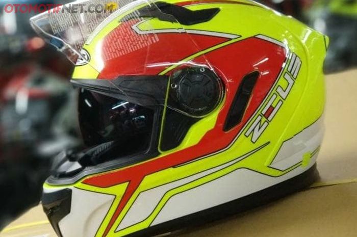 Ilustrasi helm dengan fitur double visor