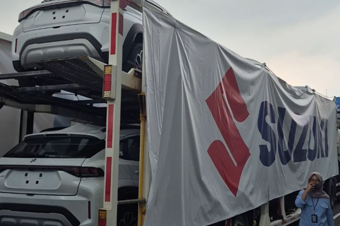 PT Suzuki Indomobil Sales (SIS) dan Suzuki Indomobil Motor (SIM) secara resmi melepas ekspor perdana Suzuki Fronx dan Suzuki Satria dalam sebuah export ceremony di Pabrik Suzuki Cikarang