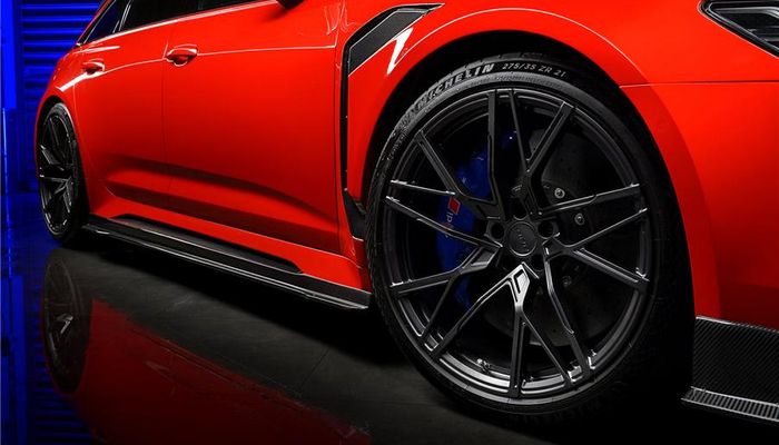 Modifikasi Audi RS6 Avant pakai pelek multi-spoke ukuran 21 inci