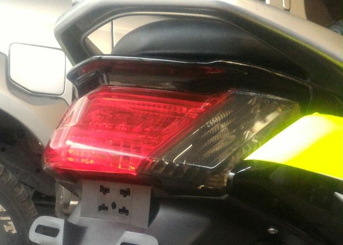 Pantes Ini Yang Bikin Yamaha Dilarang Bikin Lampu Rem Nmax Bagus Dari Pabriknya Gridoto Com