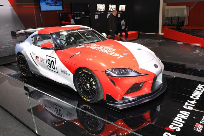 Toyota Supra GT4 versi balap dengan desain agresif