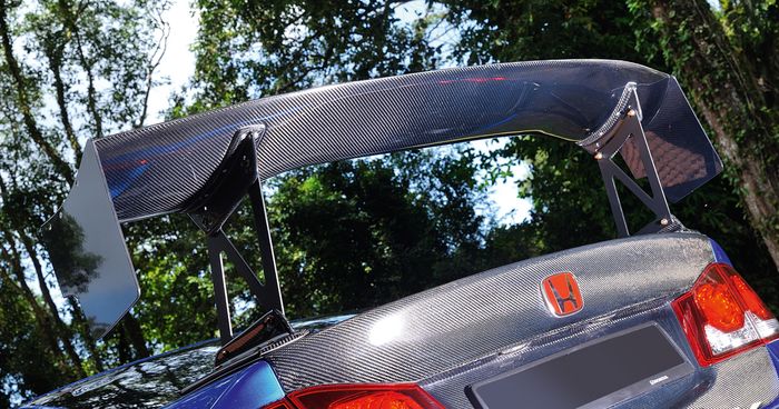 Honda Civic FD1 pakai Sayap belakang carbon lansiran M&amp;M Carbon GT
