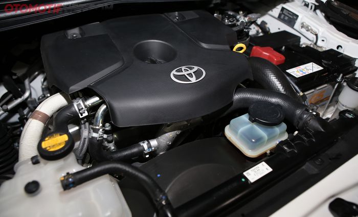 Toyota Kijang Innova Reborn Q AT Diesel 2016. Mesin