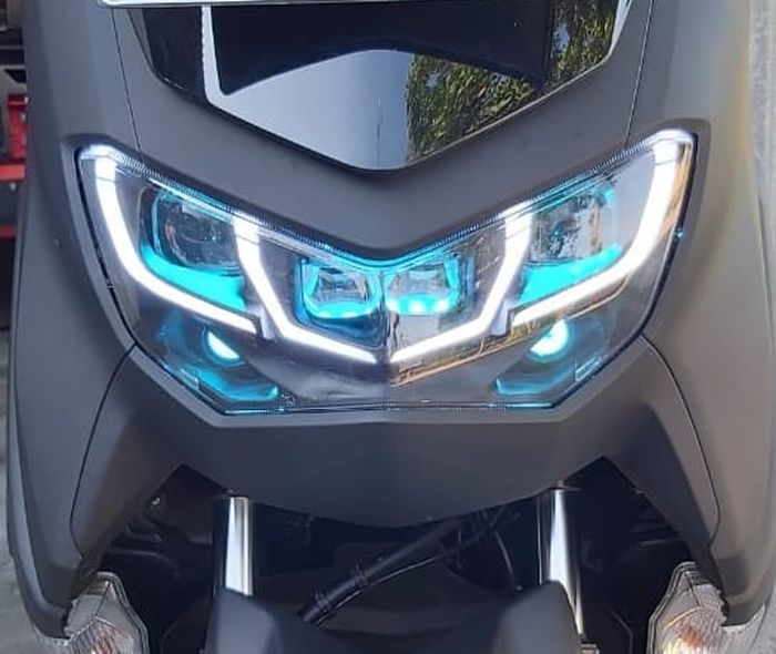 Headlamp Yamaha All New Nmax 155 ini dirombak total pakai full projector sob!