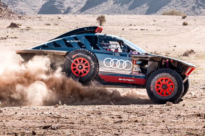 Carlos Sainz menjadi juara Reli Dakar 2024