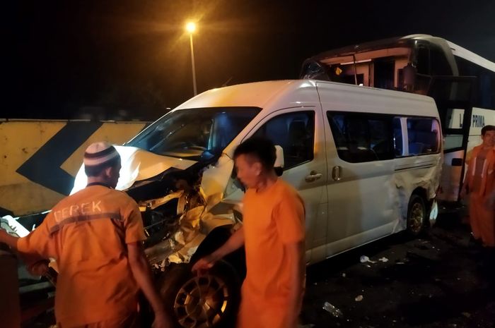 Insiden kecelakaan di tol Cipularang KM91 terjadi pada Minggu (26/06/2022) malam.