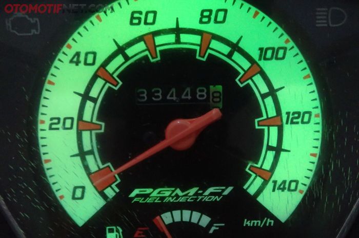 Spidometer Honda BeAT yang sudah ganti warna, ini jadi kehijauan