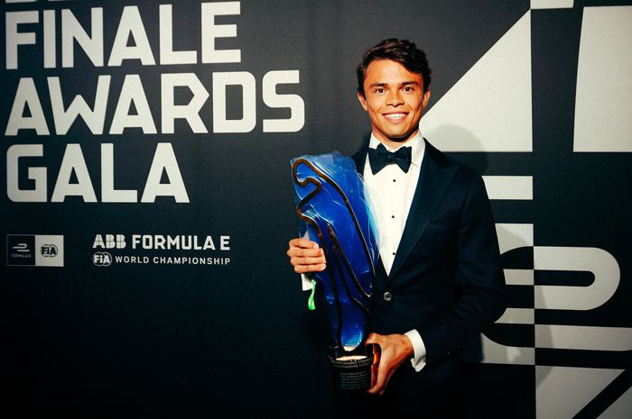 Nyck de Vries juara dunia Formula E 2020-2021
