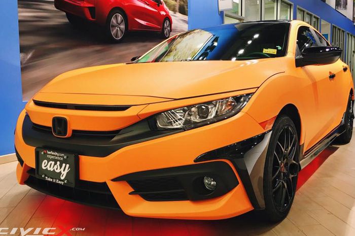 Modifikasi Honda CIvic Turbo pakai body wrapping oranye