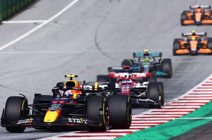 Sergio Perez menjalani srpint race F1 Austria 2022 dengan bagus, start dari P13 dan finish di P5