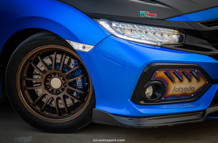 Modifikasi Honda Civic Turbo ditopang pelek Volk Racing RE30 17 inci