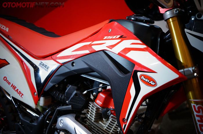 Honda CRF150L berkonsep motor balap enduro