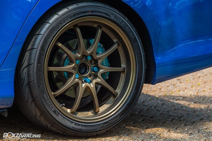 Ilustrasi. Ban semi slick bikin tampilan meaty fitment lebih gahar.